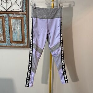 Zumba Fitness Lavender & Gray Leggings with Branded logo Side Tape EUC S-M